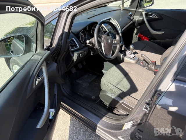 Opel Astra 1.4 Turbo LPG, снимка 9 - Автомобили и джипове - 54745924