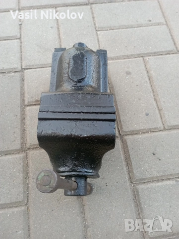 Менгеме Българско от соца 14кг челюсти 100мм