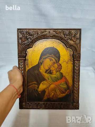 Красива икона на "Св.Богородица".Масивна, богато орнаментирана дървена рамка, снимка 6 - Антикварни и старинни предмети - 55414202