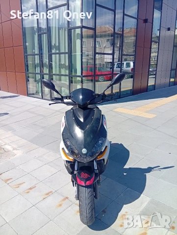 Италиански скутер 50куб , снимка 2 - Мотоциклети и мототехника - 54101370