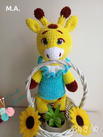Жираф - ръчно плетена играчка, снимка 3 - Плюшени играчки - 54052628