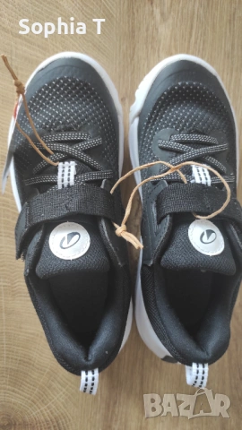 ДЕТСКИ ОБУВКИ DECATHLON, С ЕТИКЕТ, С ЛАСТИЧНИ ВРЪЗКИ И ВЕЛКРО, ЧЕРНИ