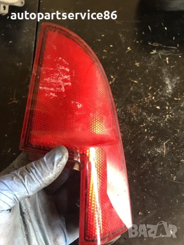 Горен десен заден светлоотразител за Mercedes Vito W639 (2004) A6398200864, снимка 3 - Части - 55240565