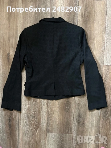 Късо дамско сако, снимка 4 - Сака - 54087795