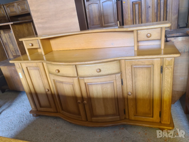 масивен бюфет в класически рустикален стил, снимка 5 - Шкафове - 54203398