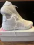 Бели обувки Puma, снимка 1