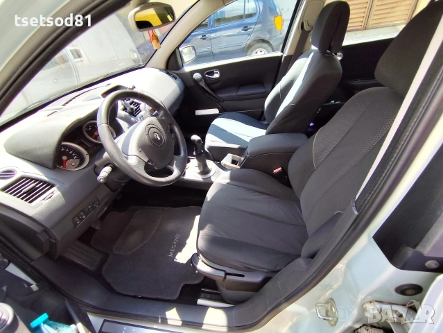 Renault Megane 1,6i ГАЗ/Бензин , снимка 11 - Автомобили и джипове - 54991735