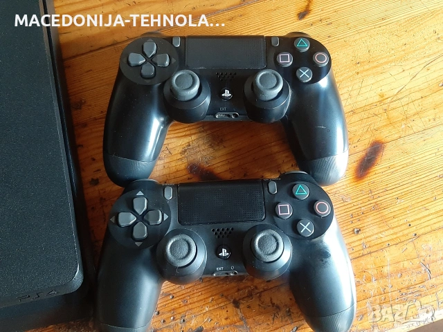 PS 4 SONY. 1 TB. 2 БР.ДЖОЙСТИКА КАТО НОВА, снимка 2 - PlayStation конзоли - 54997209