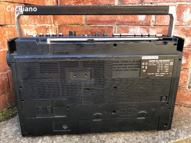 Радиокасетофон National Panasonic RQ554LDS само радио работи!, снимка 6 - Радиокасетофони, транзистори - 54992729