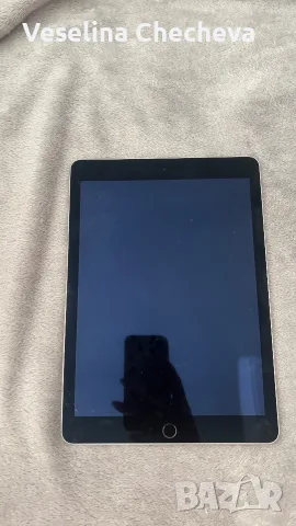Продавам Apple iPad Air 2 (16GB, Wi-Fi) 