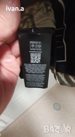 Мъжко зимно яке Guess размер L, снимка 6 - Якета - 54891305
