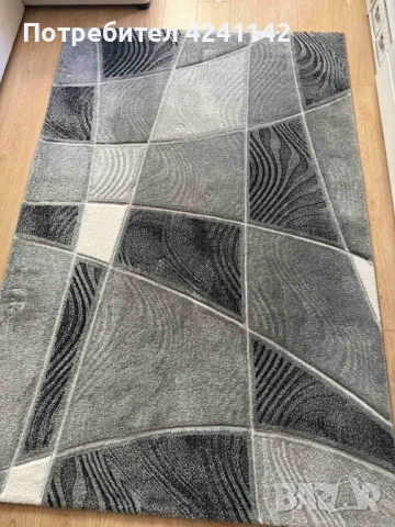 Килим подходящ за дневна стая/апартамент/хол