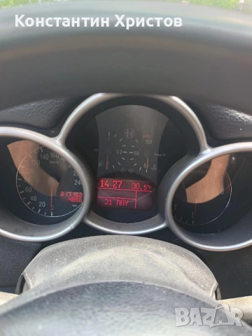 Alfa Romeo 147 1.9 JTD, снимка 9 - Автомобили и джипове - 54735856