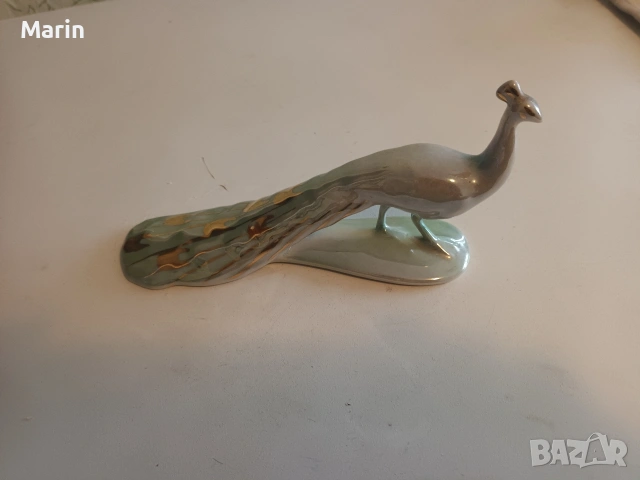 Порцеланов паун