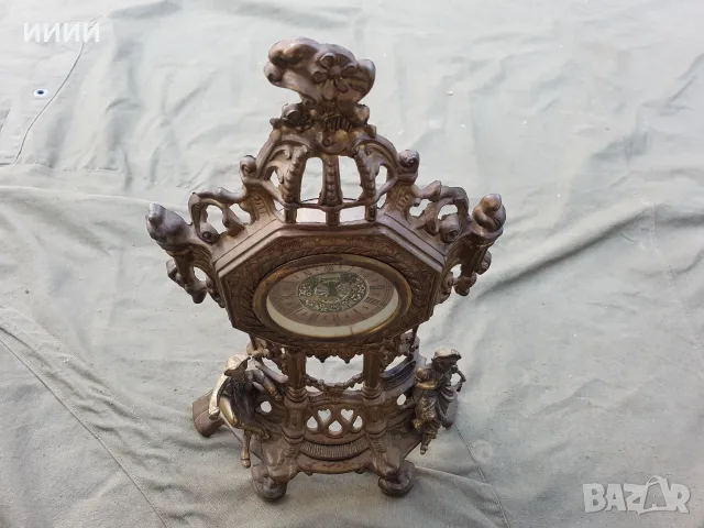 Каминен фигурален часовник