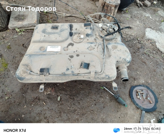 резервоар за Land Rover freelender 2.0 td4 112, снимка 2 - Части - 54665772