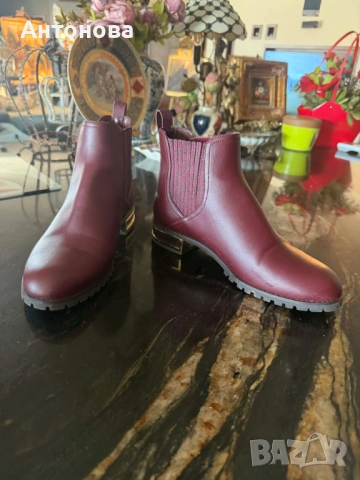 Продавам дамски боти от естествена кожа на Michael Kors като нови, снимка 8 - Дамски боти - 54015331