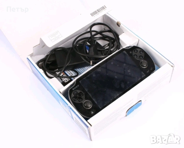 Sony PS Vita OLED PCH-1004 (Перфектно състояние, Пълен комплект + 2 Игри), снимка 3 - PlayStation конзоли - 55120976