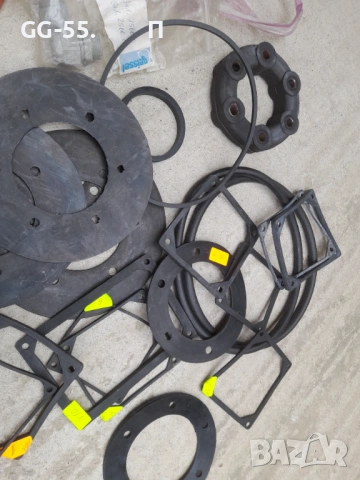 Части,семеринги,гуми и др., снимка 2 - Други машини и части - 54180749