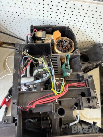 На части - Bosch VeroCafe LattePro, снимка 13 - Кафемашини - 54211009