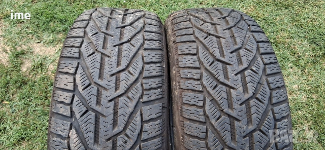 2бр зимни гуми 225/55R16. Strial Winter. DOT 3521. 6.5 мм дълбочина на шарката. Цената..