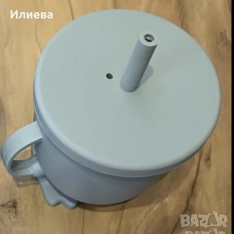 силиконови лигавници и чашка, снимка 2 - Прибори, съдове, шишета и биберони - 55638045