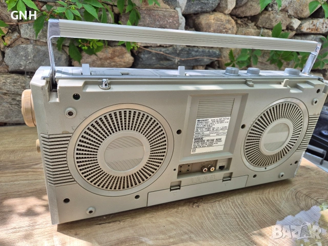 Радиокасетофон Sharp GF-7474Z, снимка 7 - Радиокасетофони, транзистори - 55188438