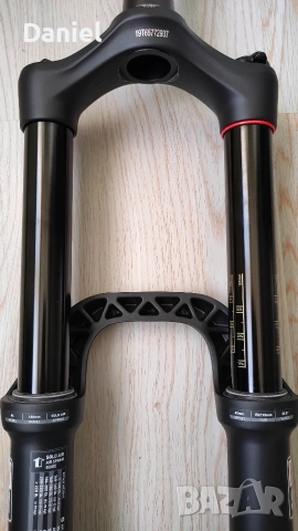 RockShox Lyrik RC 27.5" 180мм., снимка 6 - Части за велосипеди - 46740028