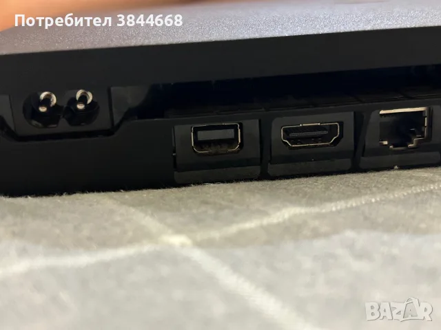 Продавам PS4 +2джойстика +4игри, снимка 3 - PlayStation конзоли - 55668947