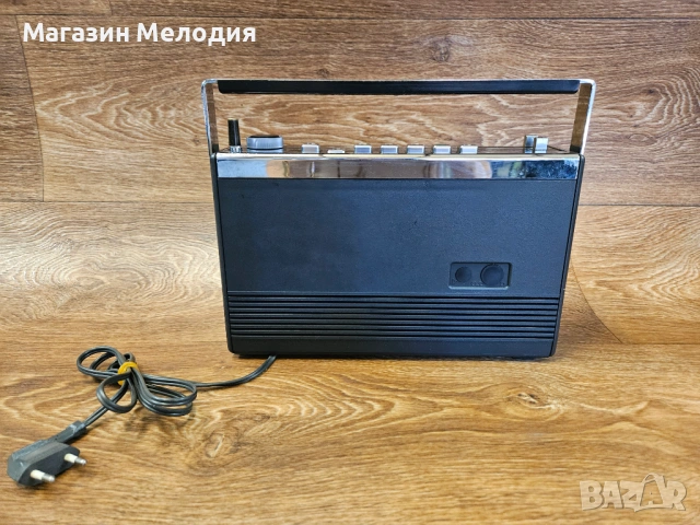 Радио Telefunken Partner Universal 401 – Немският транзисторен еталон, Made in Germany, снимка 9 - Радиокасетофони, транзистори - 54628915
