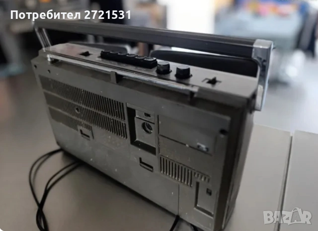 Радиокасетофон Hitachi TRK-7000E, снимка 2 - Радиокасетофони, транзистори - 54933806