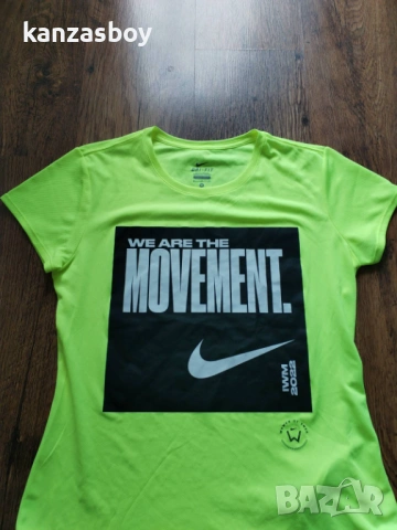 NIKE - страхотна дамска тениска M КАТО НОВА , снимка 4 - Тениски - 54429937
