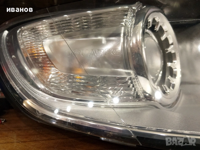 Фар десен VW Touareg 7L фейслифт – като нов – Hella без ксенон, снимка 2 - Части - 54051032