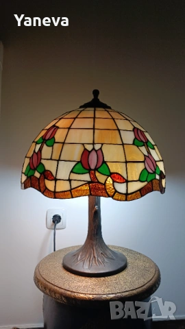 Тифани“ (Tiffany) , голяма и тежка, настолна лампа от немската компания Fischer Leuchten . , снимка 2 - Настолни лампи - 54701672