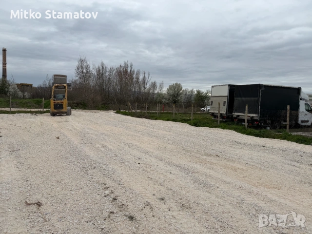 Под наем индустриален терен 2501 кв.м - Карловско шосе