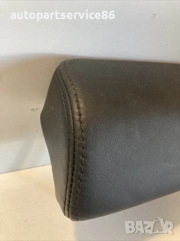 Подглавник за задна средна седалка, черна кожа за Subaru Outback 2.0 Дизел (2010) , снимка 3 - Части - 54237475