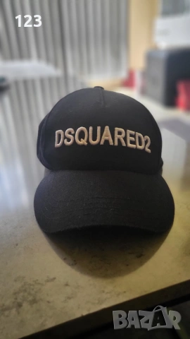 Шапка Dsquared2