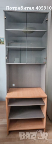 Продавам секция  в два цвята, снимка 2 - Шкафове - 54936535