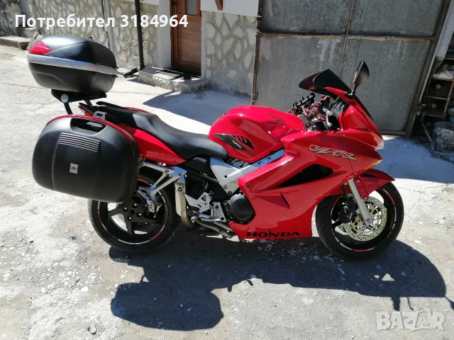 Продавам Хонда VFR800