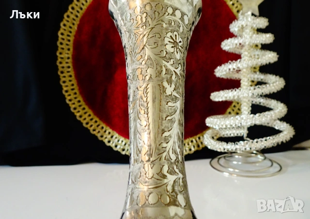 Посребрена бронзова ваза,гравирани орнаменти,печат. , снимка 3 - Антикварни и старинни предмети - 54802603