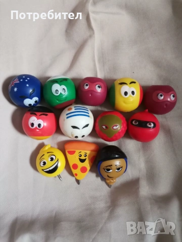 Топчовци и емоджи химикали детски играчки фигурки за колекция 