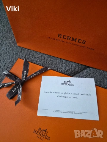 Чисто нови оригинални Hermes шал и пръстен за шал, снимка 2 - Шалове - 54968567