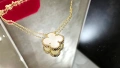 Van Cleef & Arpels VCA Gold Mother of Pearl Vintage Alhambra Clover Дамско Колие, снимка 5