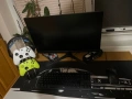 СПЕШНО: Геймьрски сетъп (180Hz Монитор Acer + 2x Xbox джойстика + Razer мишка и logitech g335 hea, снимка 1