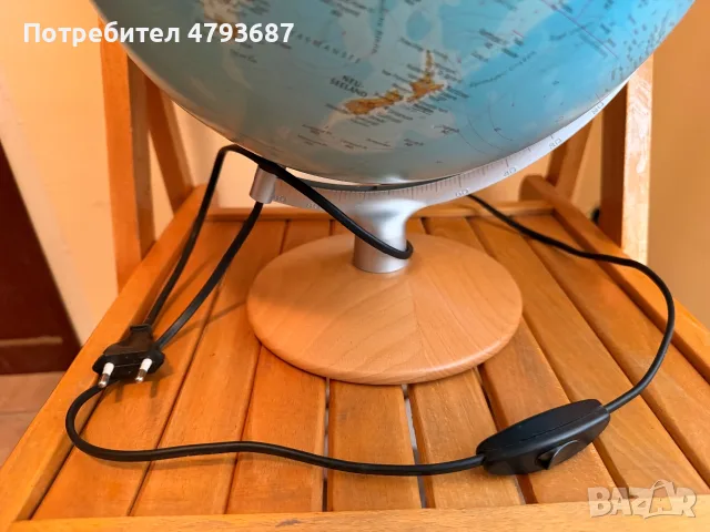 Светещ глобус нощна лампа, снимка 4 - Настолни лампи - 55602681