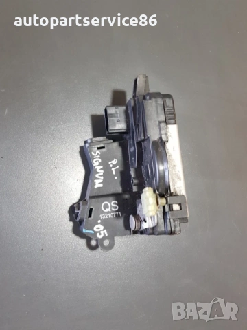 Преден ляв заключващ механизъм за врата за Opel Vectra C (2002-2006) 13210771, снимка 2 - Части - 54310169