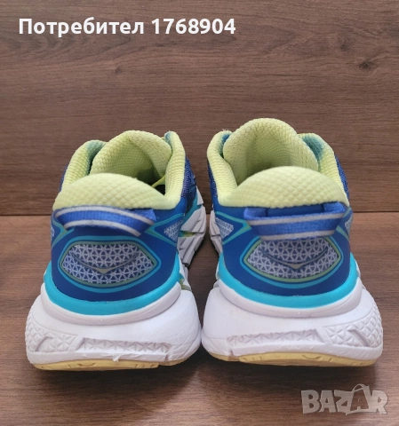 Детски маратонки Hoka-37номер, снимка 4 - Детски маратонки - 54759385
