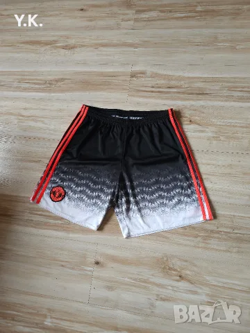 Оригинални мъжки къси гащи Adidas Climalite x F.C. Manchester United / Season 15-16 (Third), снимка 2 - Къси панталони - 55431354