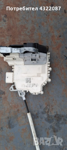 Брава / Брави за врата от Audi Q5 2.0 TFSI 220к.с 2014г., снимка 8 - Части - 54660550