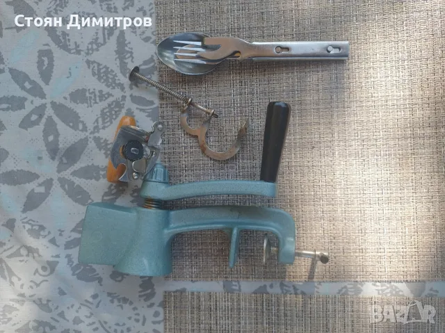 Стари нови запазени колекционерски уреди за дома...мелачка за ядки,машинка за костилки, отварачка за, снимка 12 - Други ценни предмети - 55501324